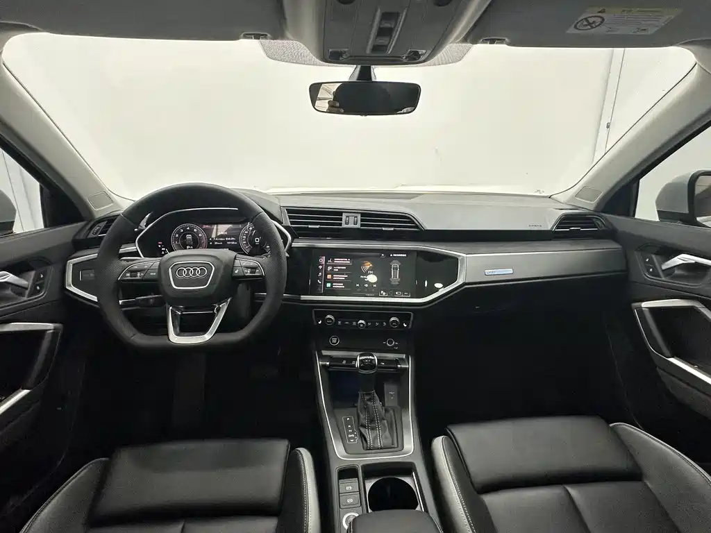 Audi Q3 2022 — фото 10