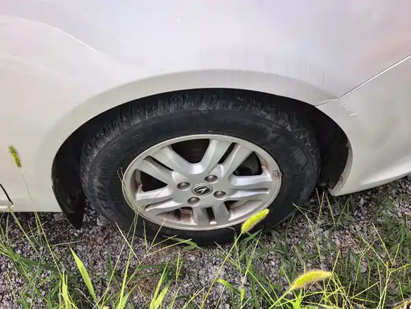 Changan Yuexiang V5 2015