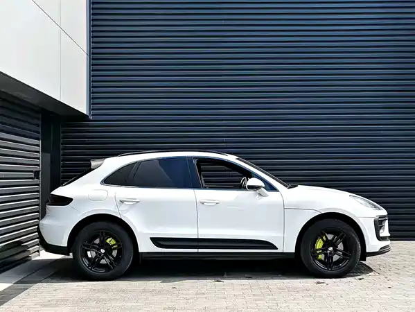 Porsche Macan 2022