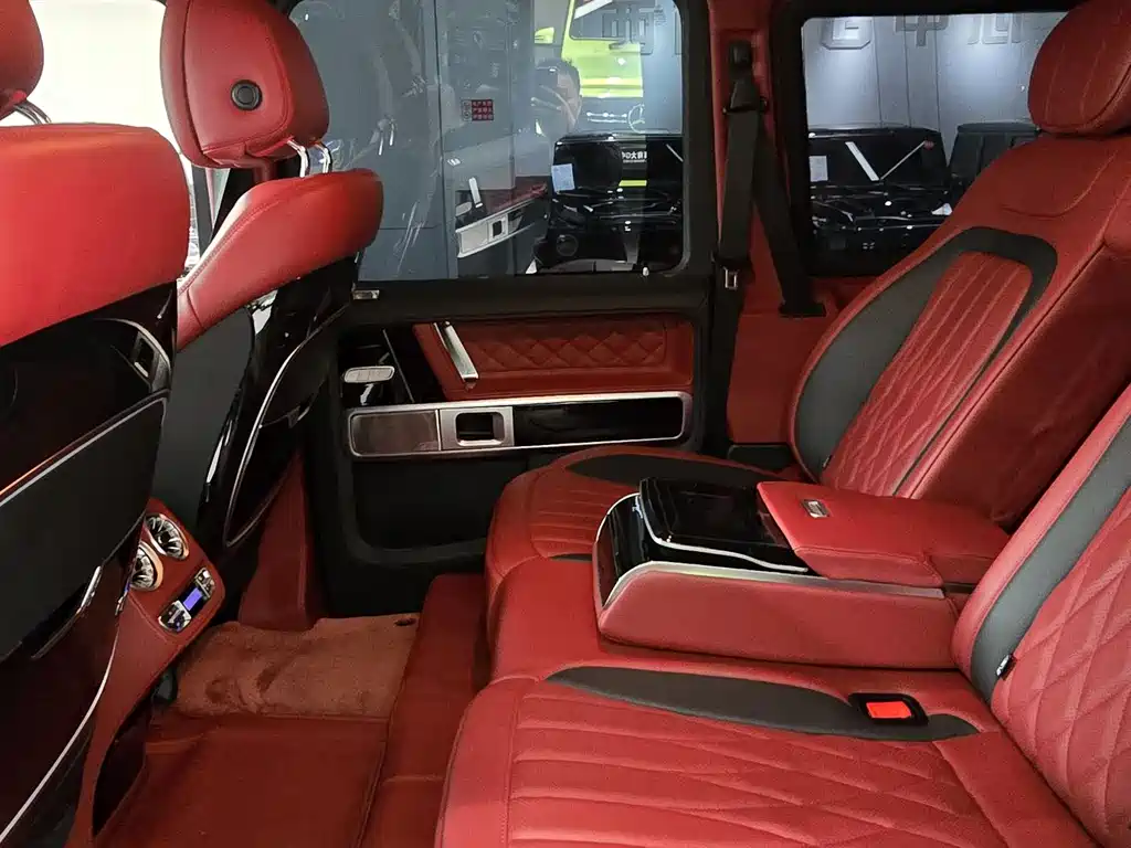 Mercedes-Benz G-Class 2017 — фото 13