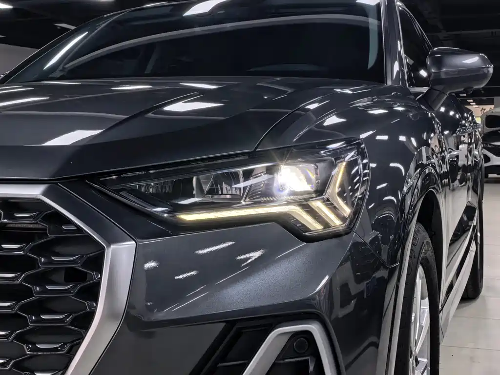 Audi Q3 Sportback 2023 — фото 4