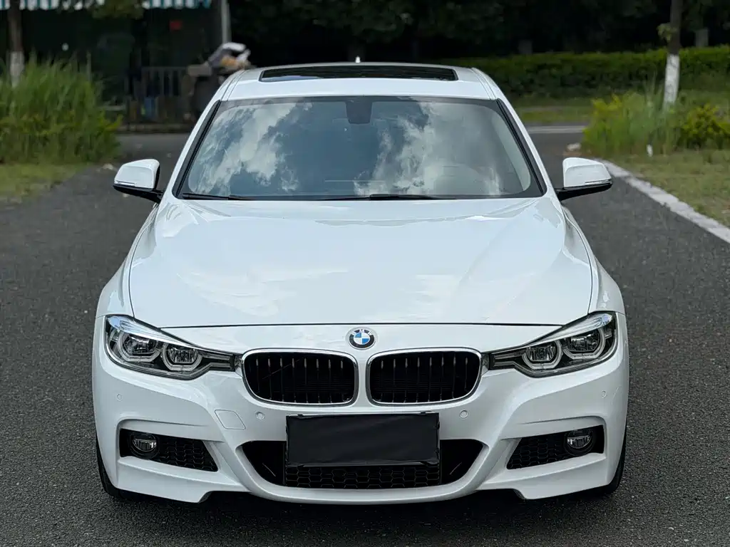 BMW 3 Series 2018 — фото 2