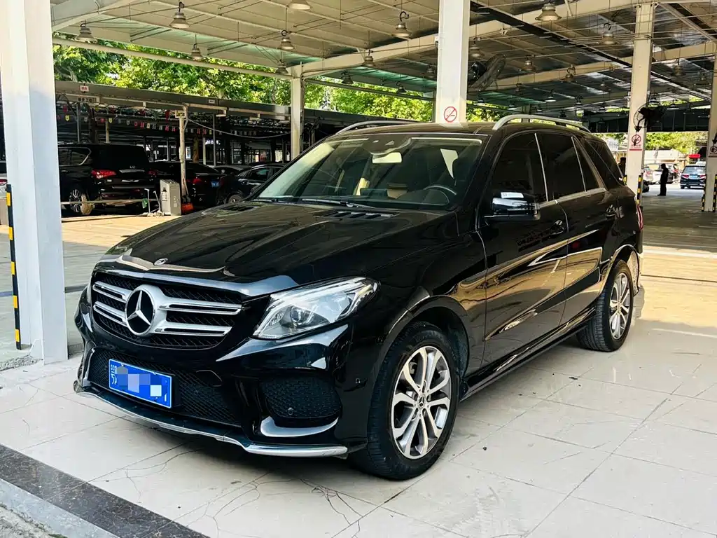 Mercedes-Benz GLE 2018 — фото 1