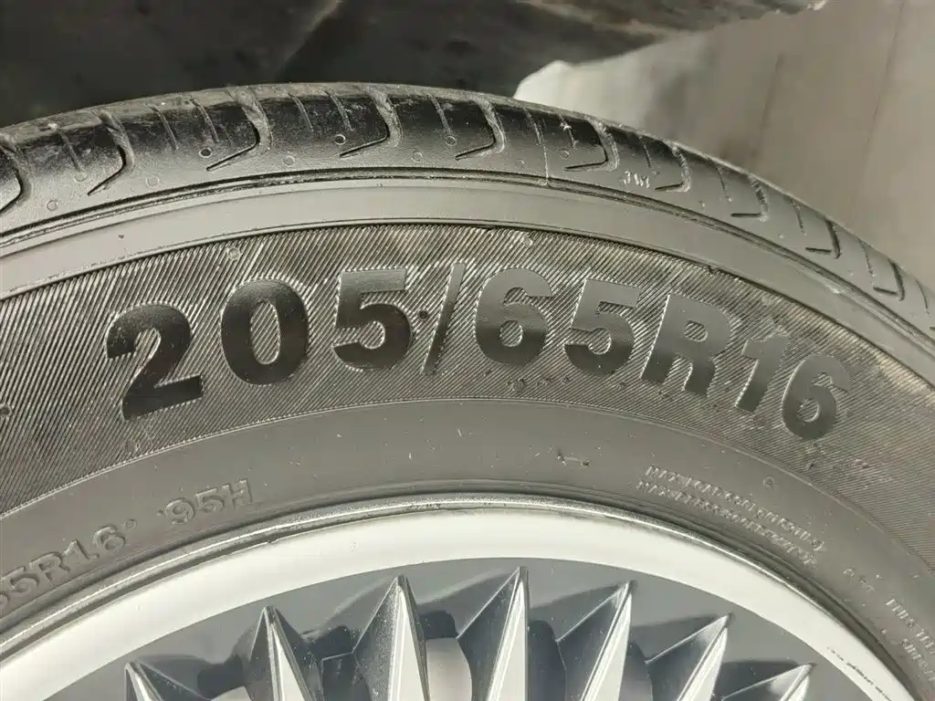 Wuling Hongguang PLUS 2024 — фото 24