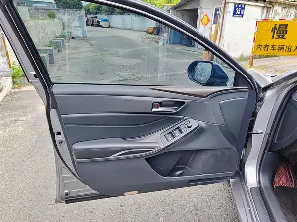 Toyota Avalon 2021