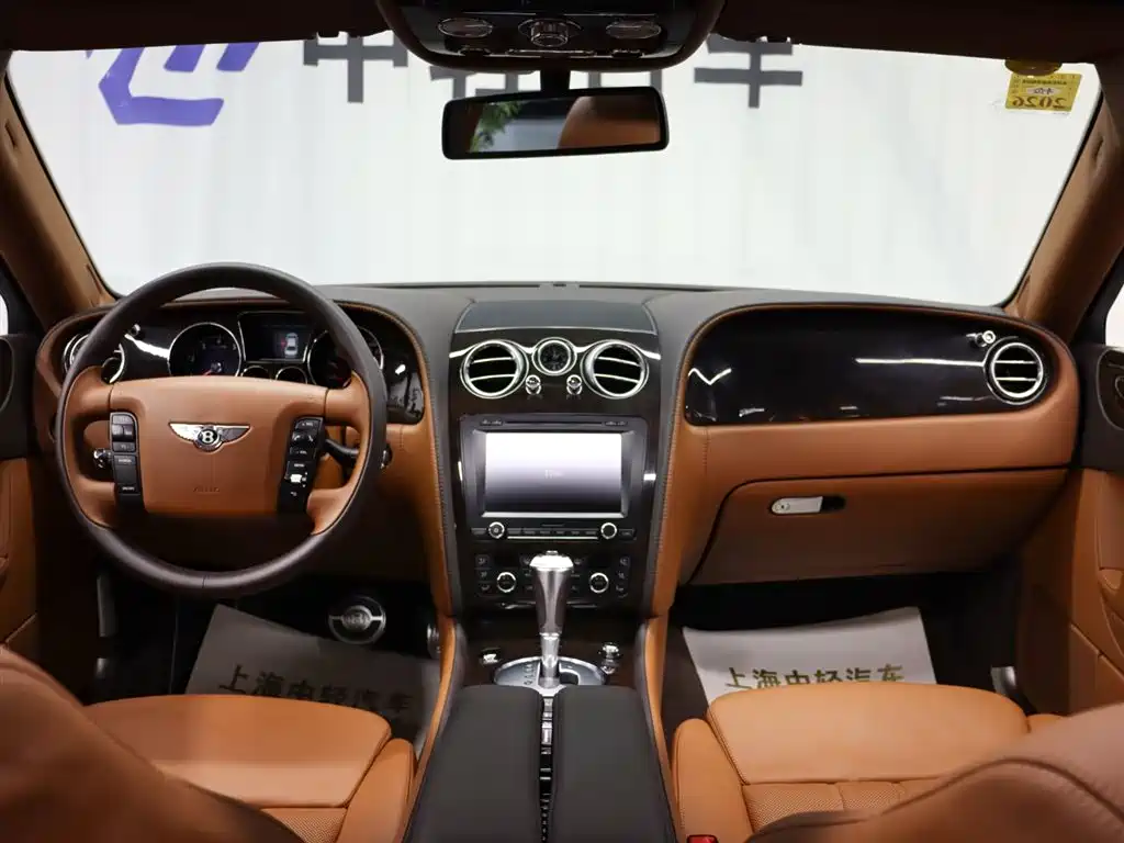 Bentley Flying Spur 2012 — фото 11