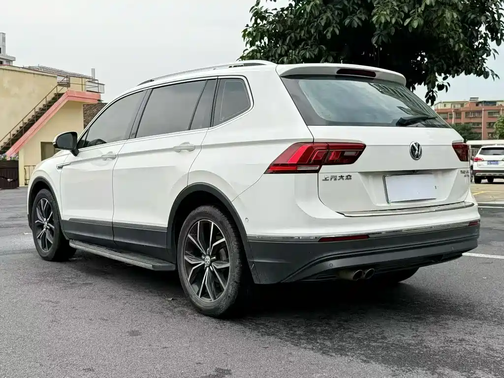 Volkswagen Tiguan L 2019 — фото 8