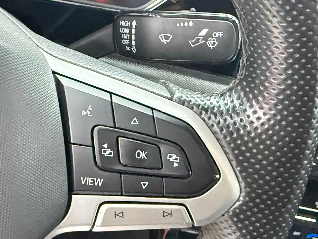 Volkswagen Passat 2022 — фото 13