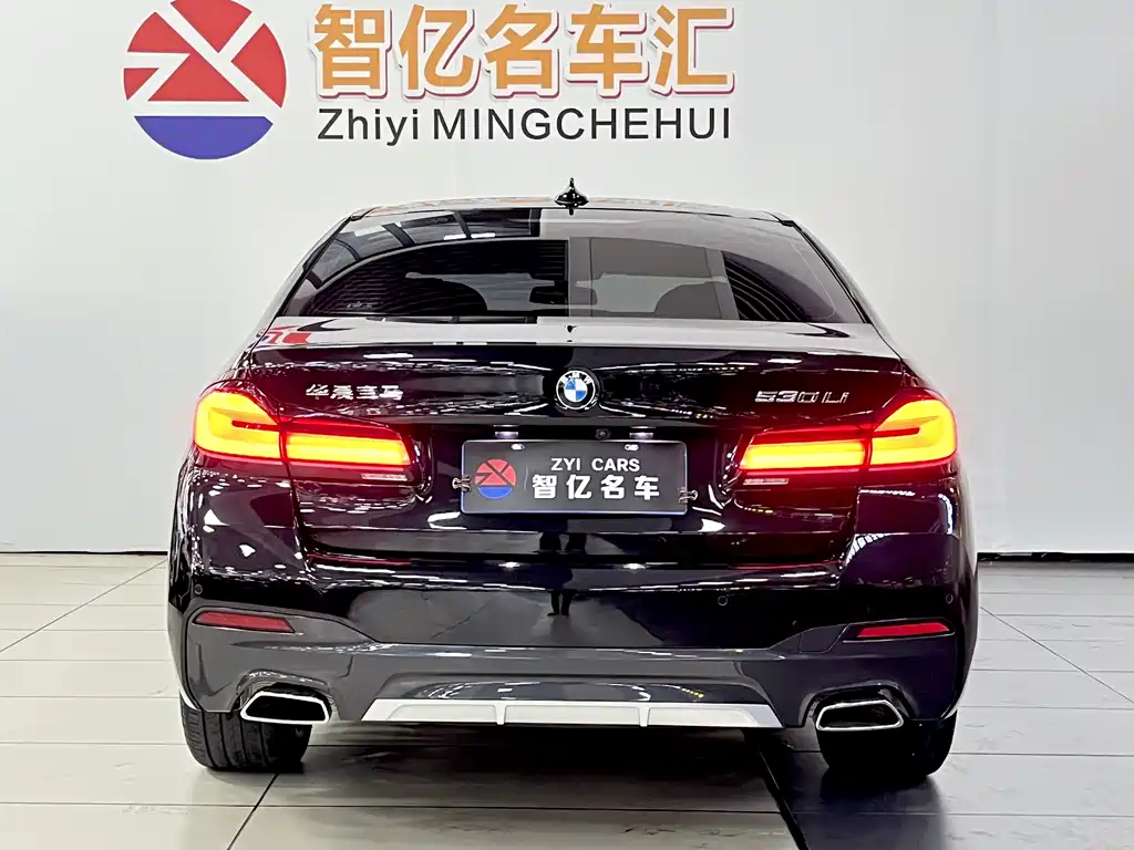 BMW 5 Series 2023 — фото 12