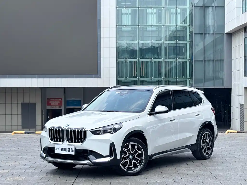 BMW X1 2024 — фото 1