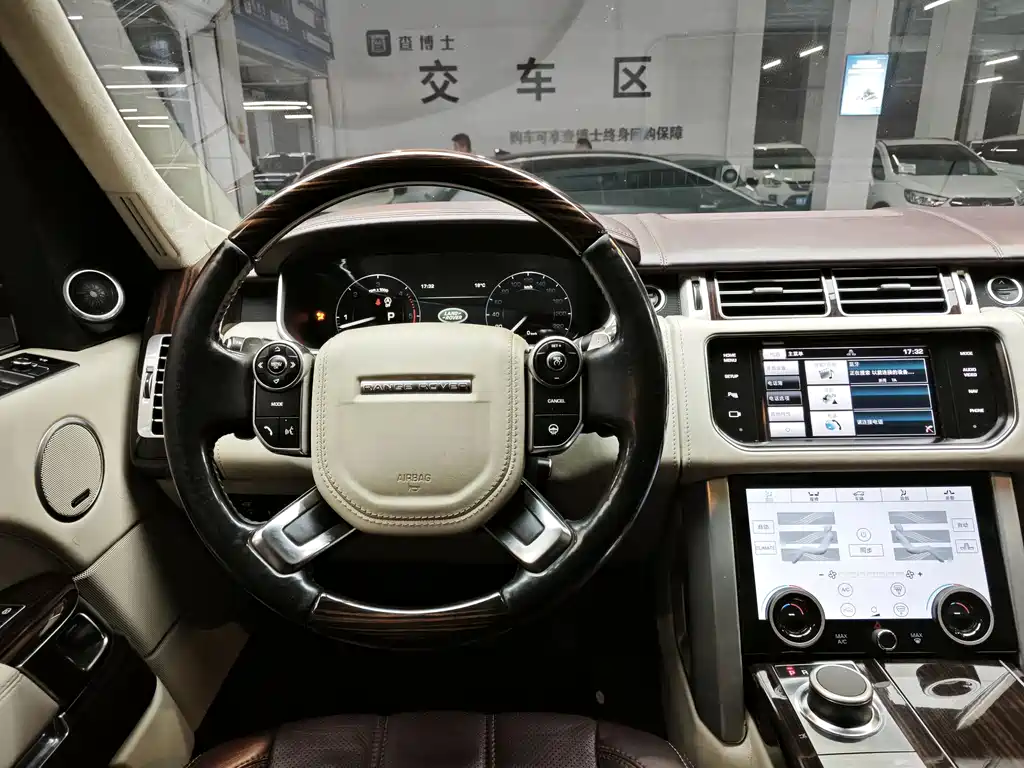 Land Rover Range Rover 2015 — фото 7