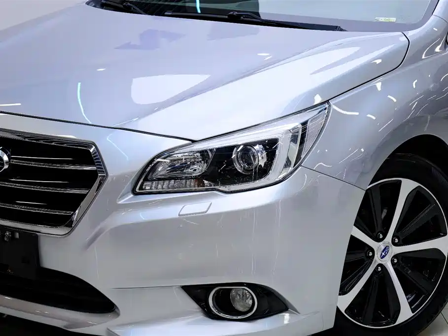 Subaru Legacy 2016 — фото 10
