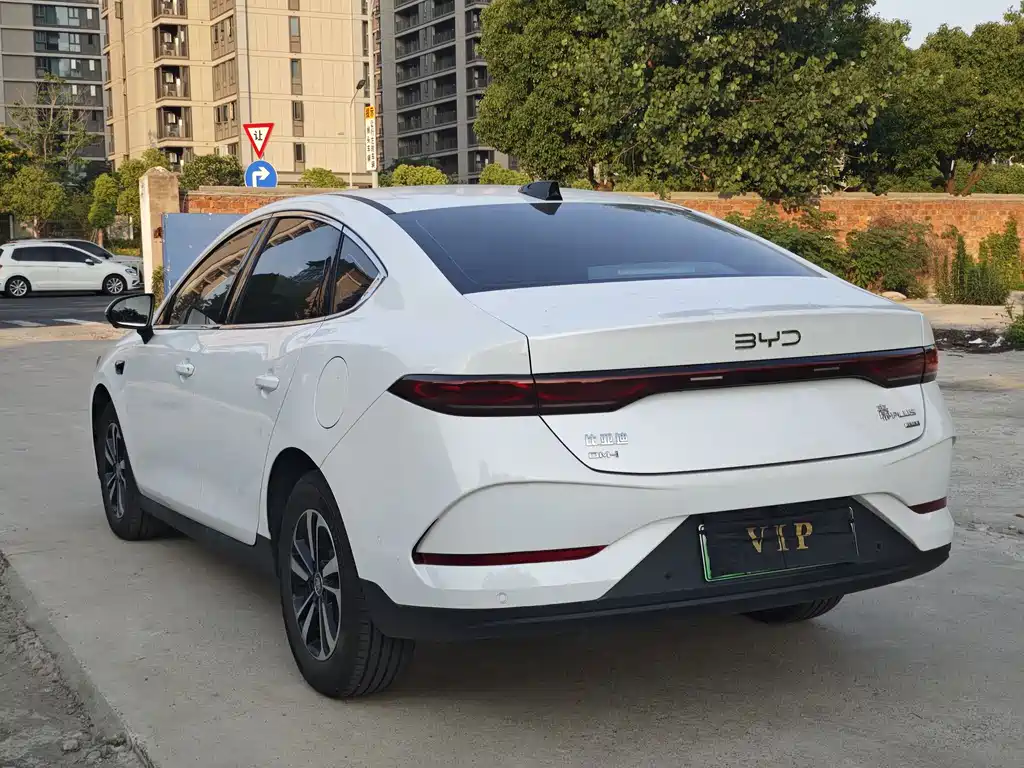 BYD Qin PLUS 2025 — фото 15