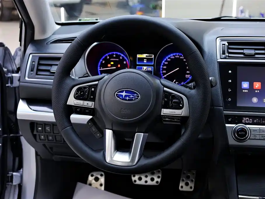 Subaru Legacy 2016 — фото 23