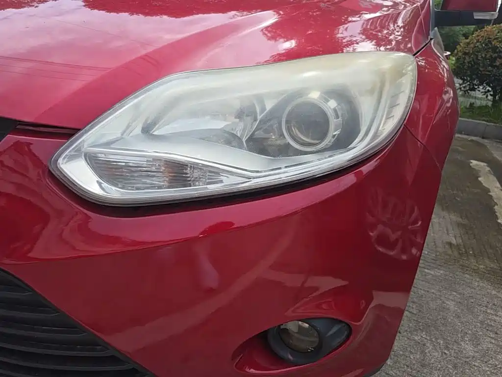 Ford Focus 2015 — фото 24