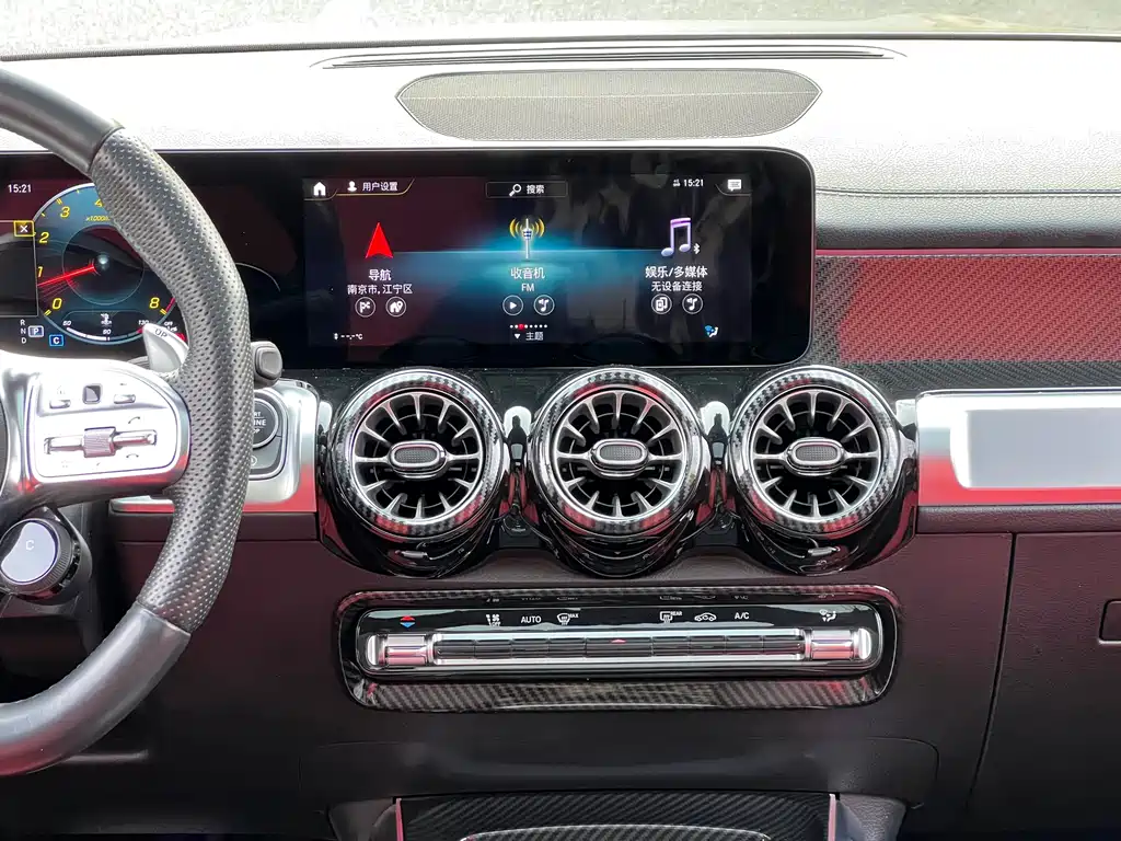 Mercedes-Benz GLB AMG 2023 — фото 13