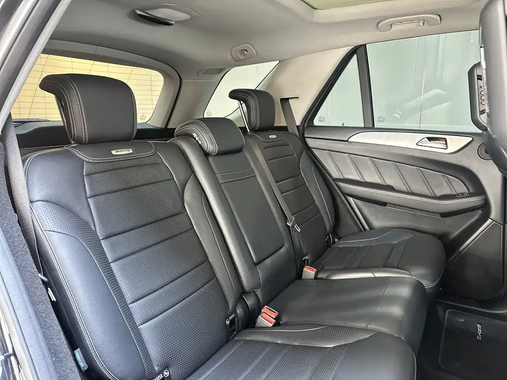 Mercedes-Benz M-Class AMG 2015 — фото 16