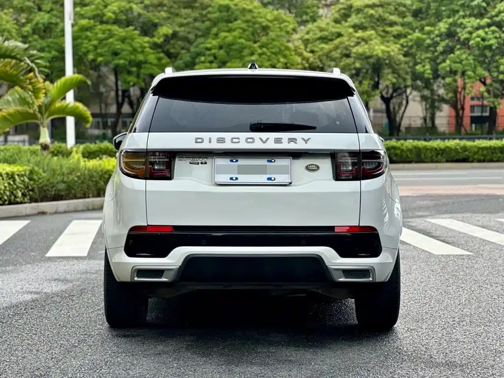 Land Rover Discovery Sport 2021