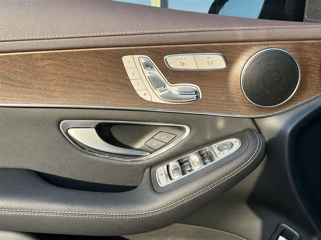 Mercedes-Benz GLC 2021 — фото 17