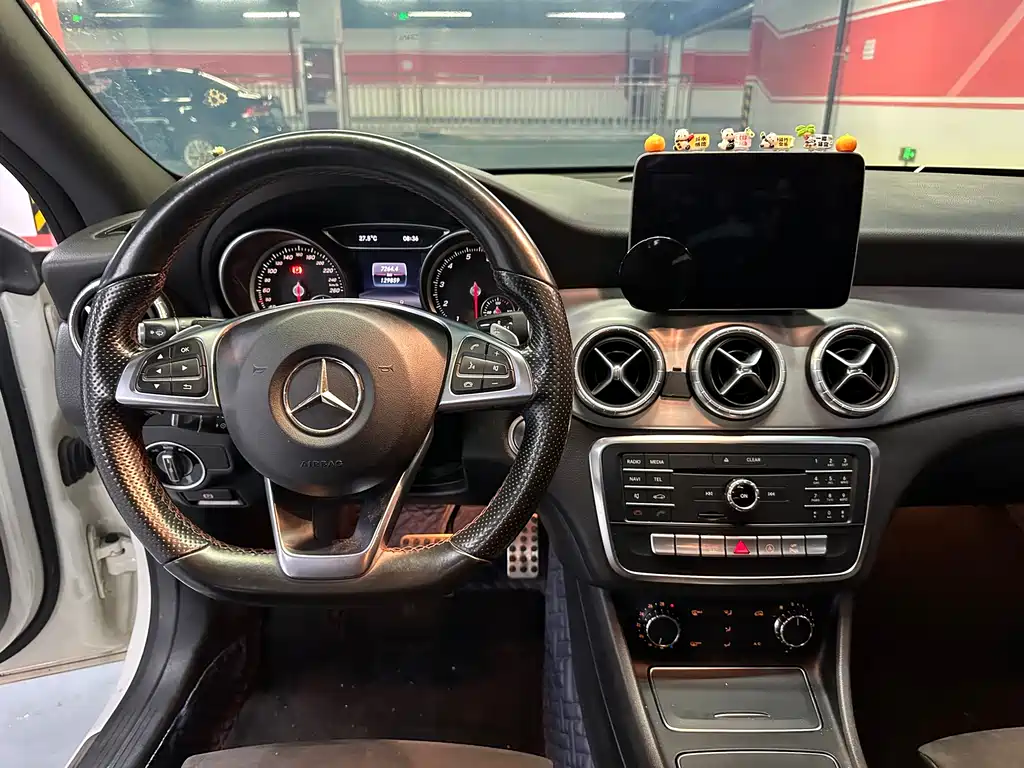 Mercedes-Benz CLA 2017 — фото 11