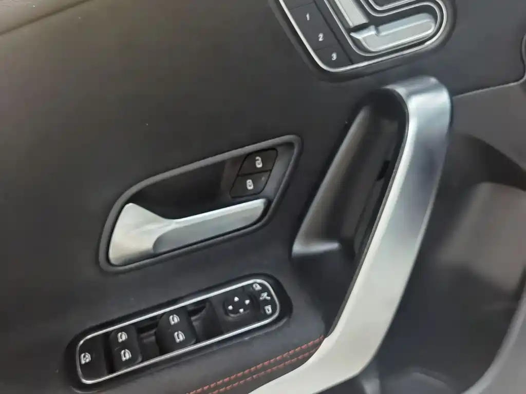 Mercedes-Benz CLA 2022 — фото 16