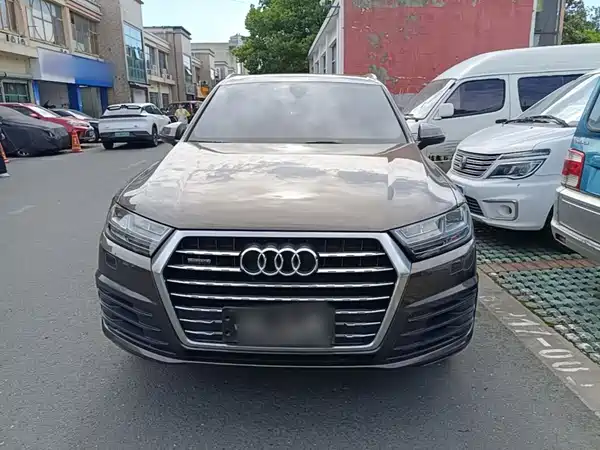 Audi Q7 2016