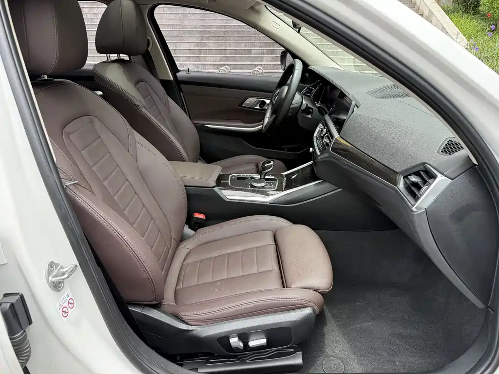 BMW 3 Series 2020 — фото 14