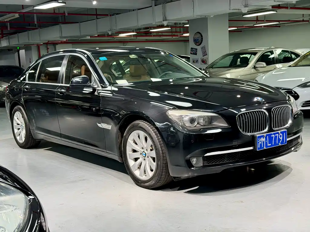 BMW 7 Series 2012 — фото 3
