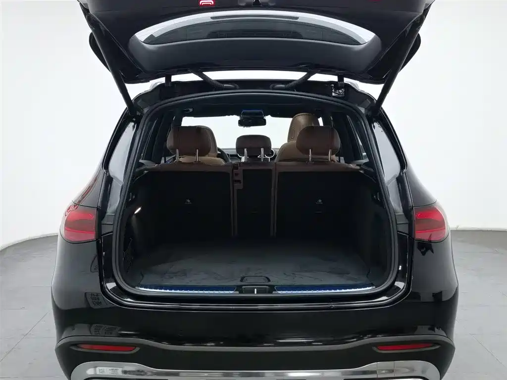 Mercedes-Benz GLC 2023 — фото 16