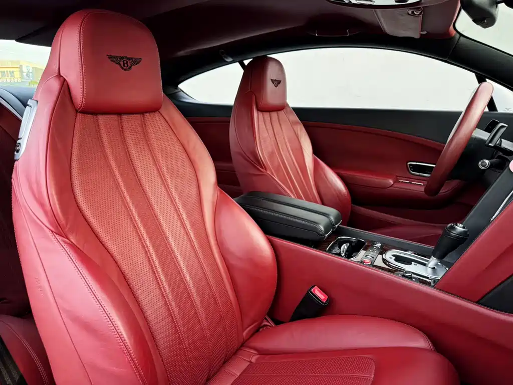 Bentley Continental 2013 — фото 14