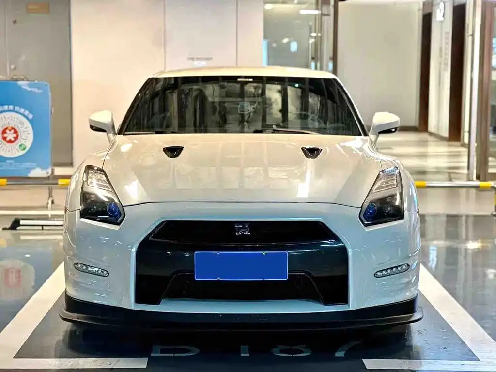 Nissan GT-R 2011