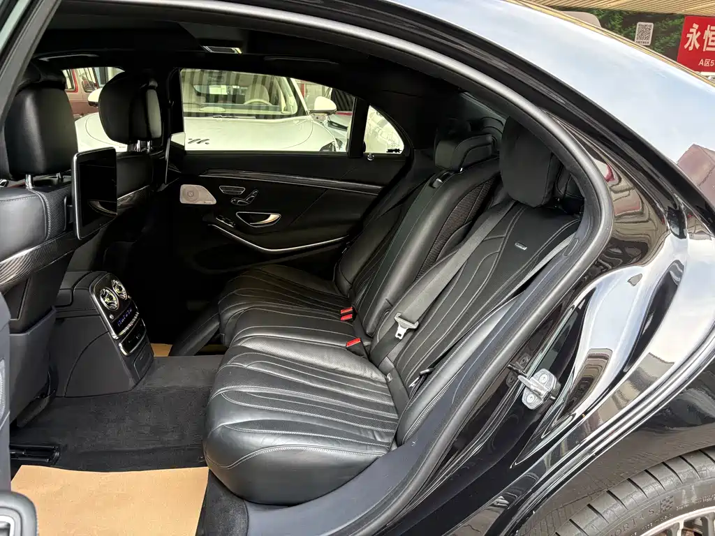 Mercedes-Benz S-Class AMG 2019 — фото 10