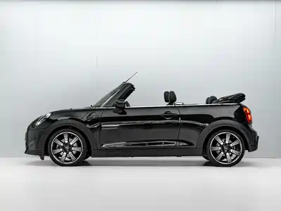 MINI MINI 2023