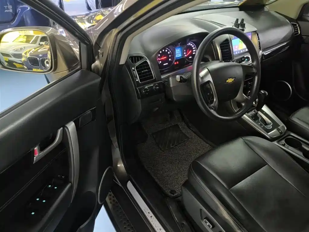 Chevrolet Captiva 2015 — фото 16