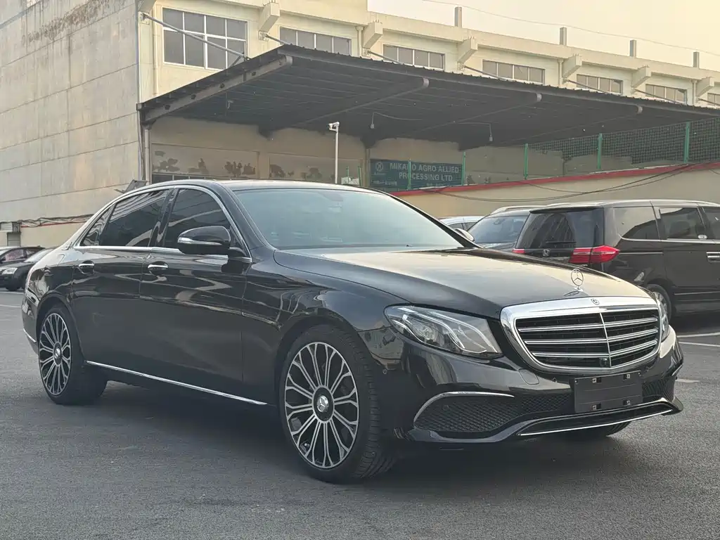 Mercedes-Benz E-Class 2019 — фото 3