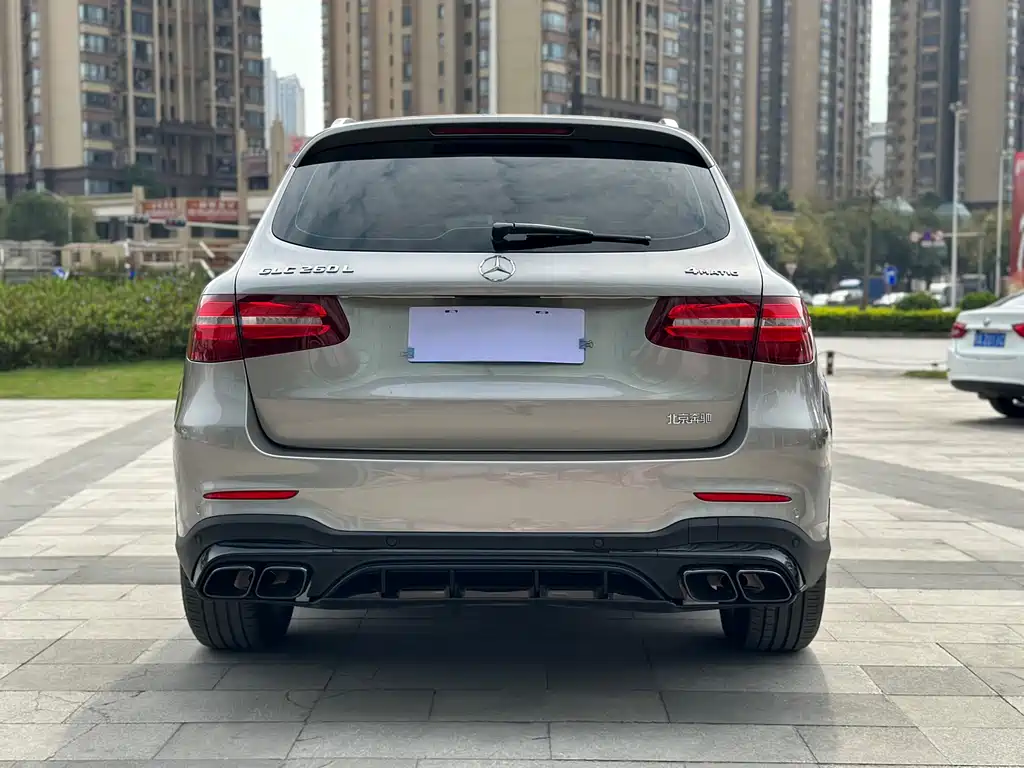 Mercedes-Benz GLC 2019 — фото 16