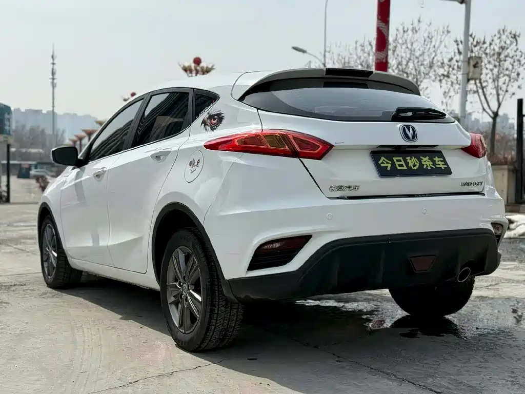 Changan Eado XT 2017 — фото 7