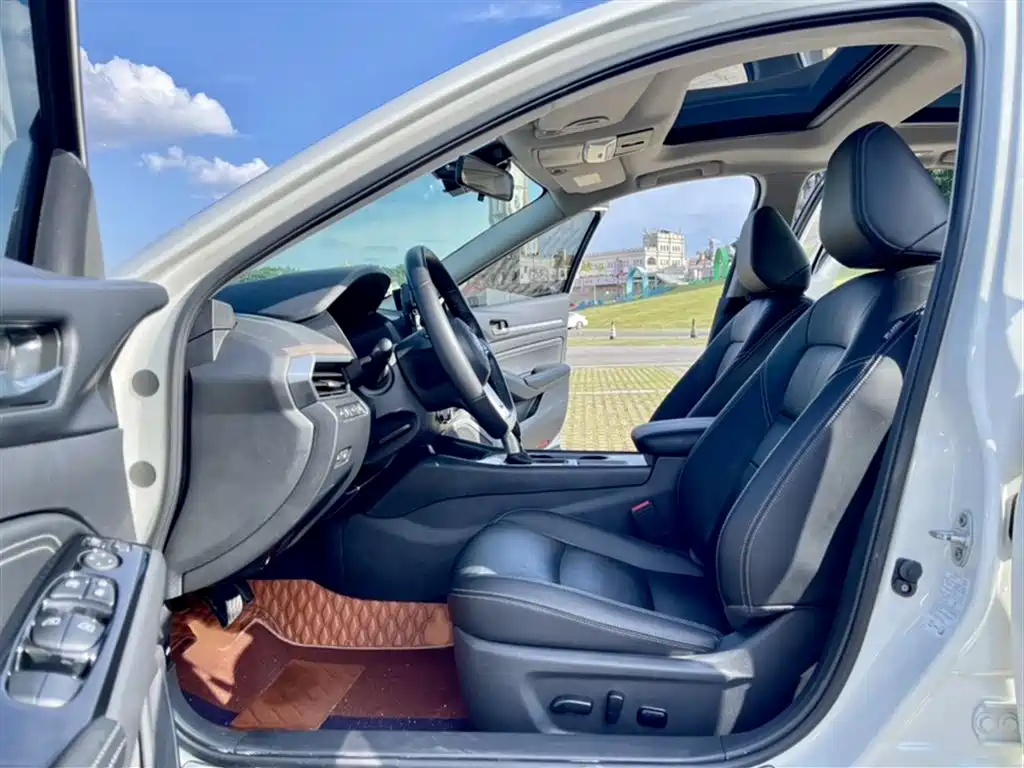 Nissan Teana 2022 — фото 11