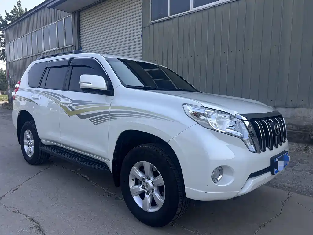 Toyota Prado 2016 — фото 3