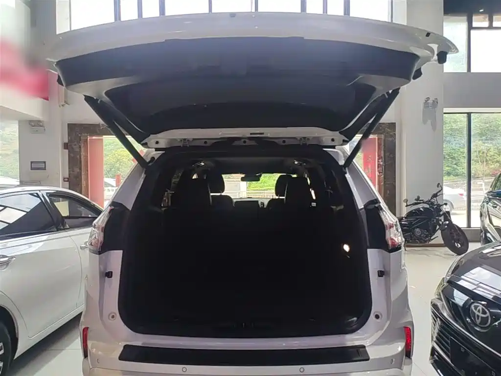 Ford Edge 2020 — фото 19