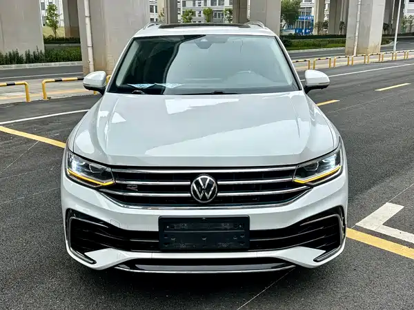 Volkswagen Tiguan L 2023