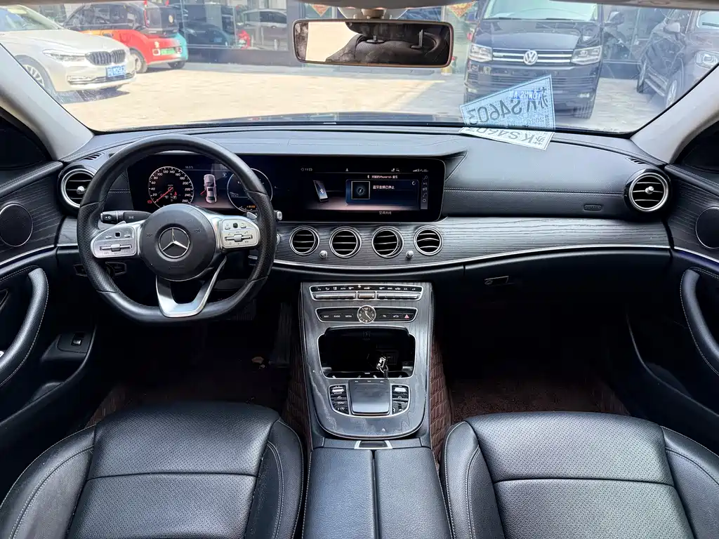 Mercedes-Benz E-Class 2019 — фото 13