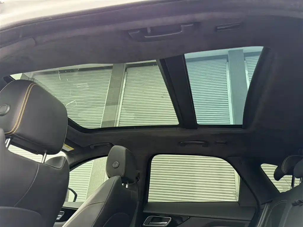 Jaguar F-PACE 2021 — фото 9