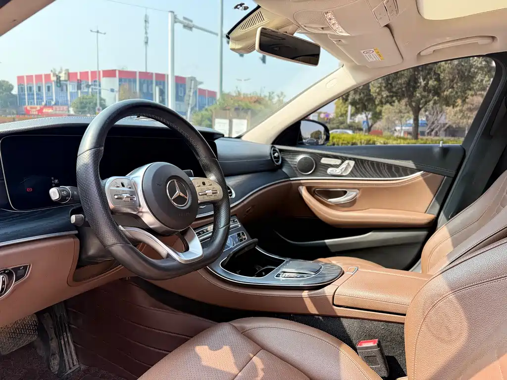 Mercedes-Benz E-Class 2019 — фото 7