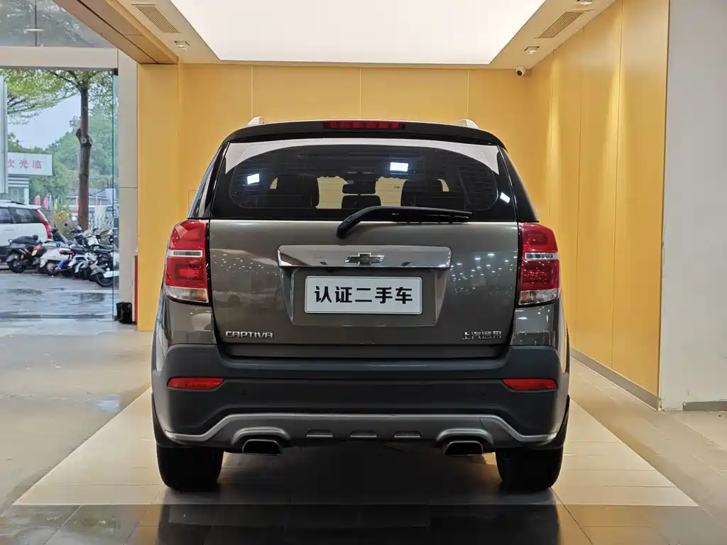 Chevrolet Captiva 2017 — фото 26