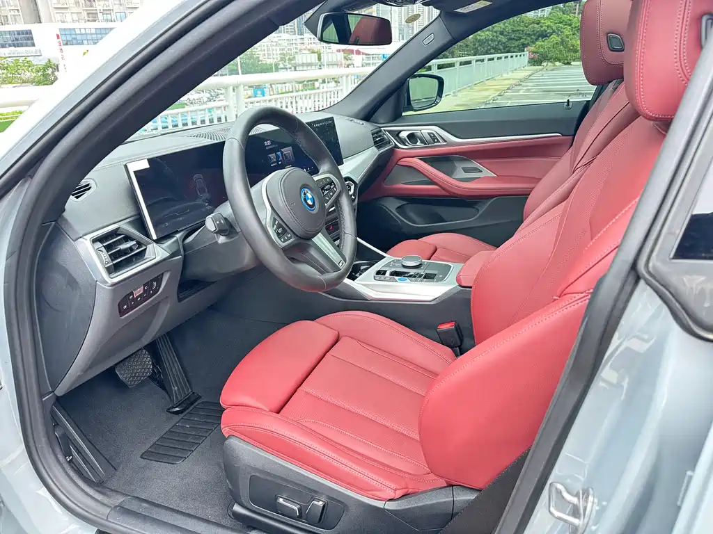 BMW i4 2024 — фото 6