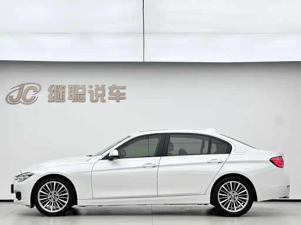 BMW 3 Series 2019 — фото 4