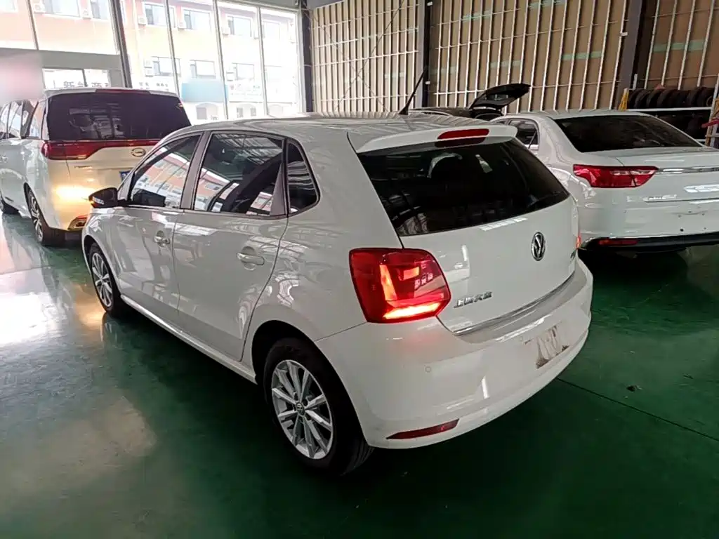 Volkswagen Polo 2016