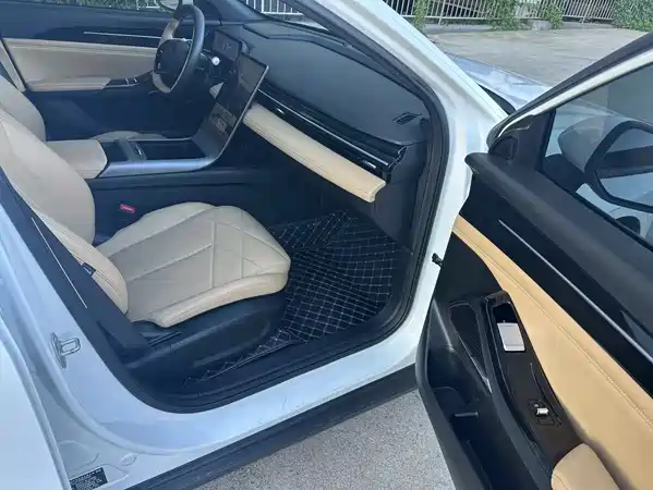 Geely Galaxy L6 2024
