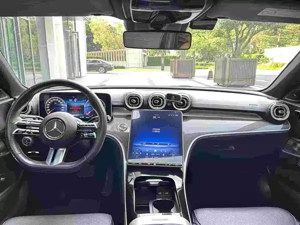 Mercedes-Benz C-Class 2023